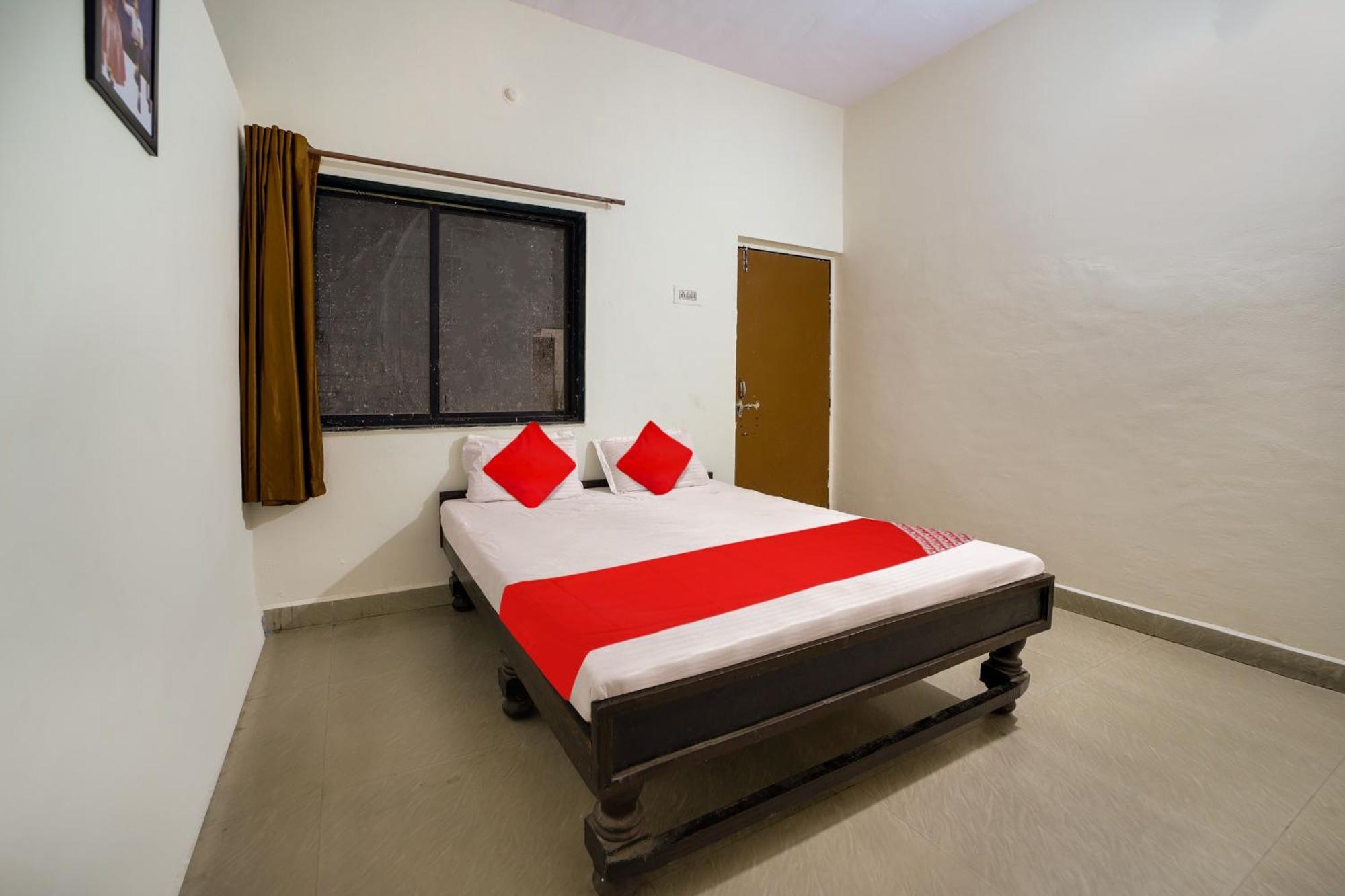 Oyo Flagship Hotel The Grand Lotus Evrengabad Dış mekan fotoğraf