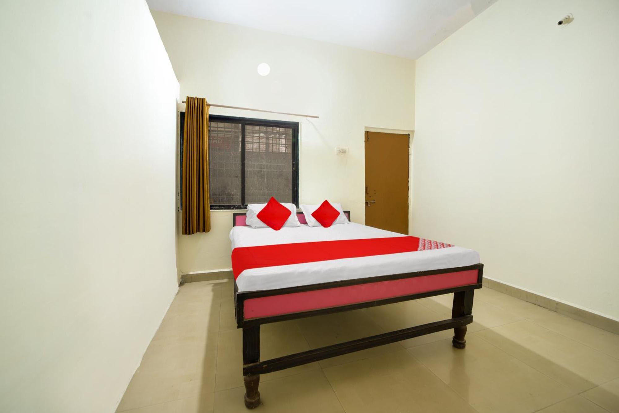 Oyo Flagship Hotel The Grand Lotus Evrengabad Dış mekan fotoğraf